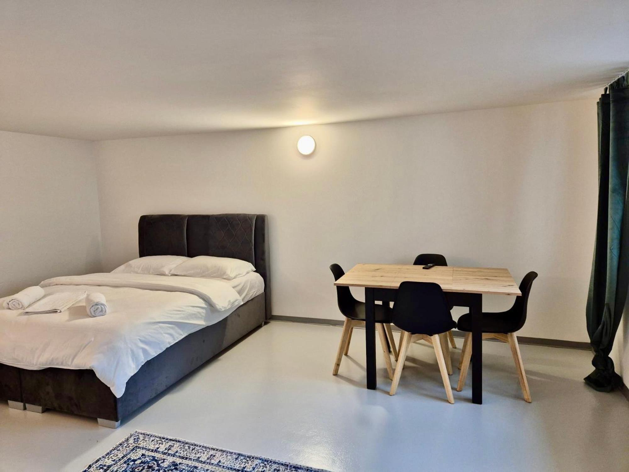 Apartment Fuerstenland I Self Check In I Smart Tv *
